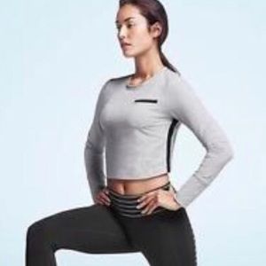 NWT Athleta Sentry Cropped Sweatshirt Small